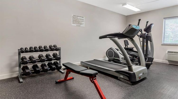 Quality Inn & Suites Raleigh Airport Health