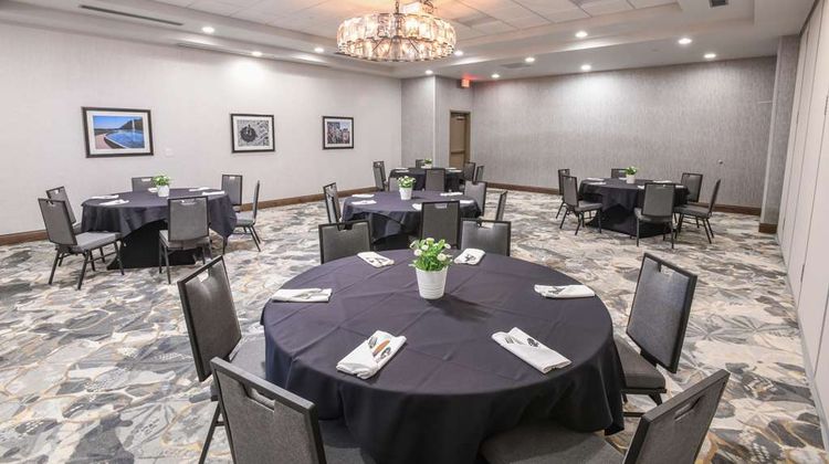 Hilton Garden Inn Cincinnati Midtown Meeting