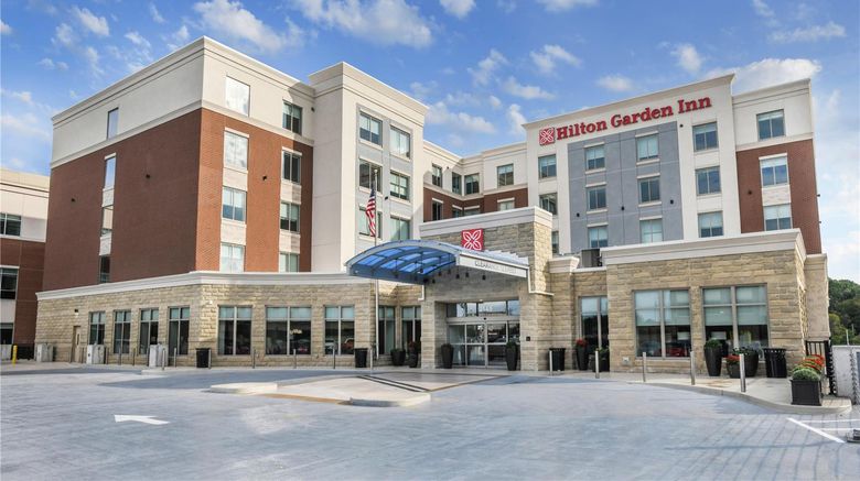 <b>Hilton Garden Inn Cincinnati Midtown Exterior</b>. Images powered by <a href="https://iceportal.shijigroup.com/" title="IcePortal" target="_blank">IcePortal</a>.
