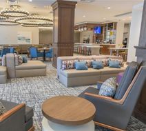 Hilton Garden Inn Cincinnati Midtown Lobby