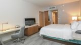 <b>Hilton Garden Inn Cincinnati Midtown Room</b>. Images powered by <a href="https://iceportal.shijigroup.com/" title="IcePortal" target="_blank">IcePortal</a>.