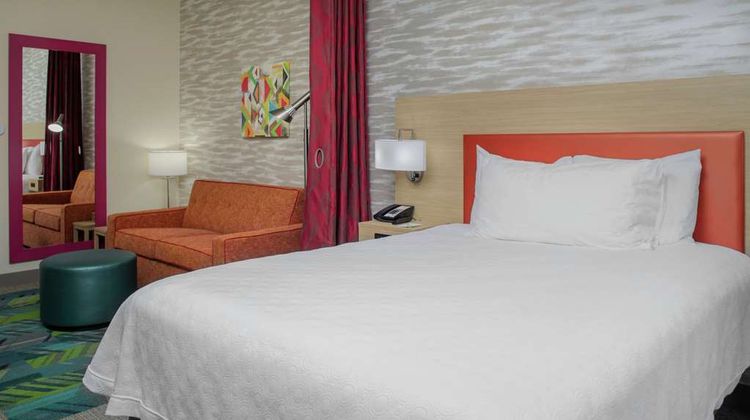 Home2 Suites by Hilton Fort Collins Room