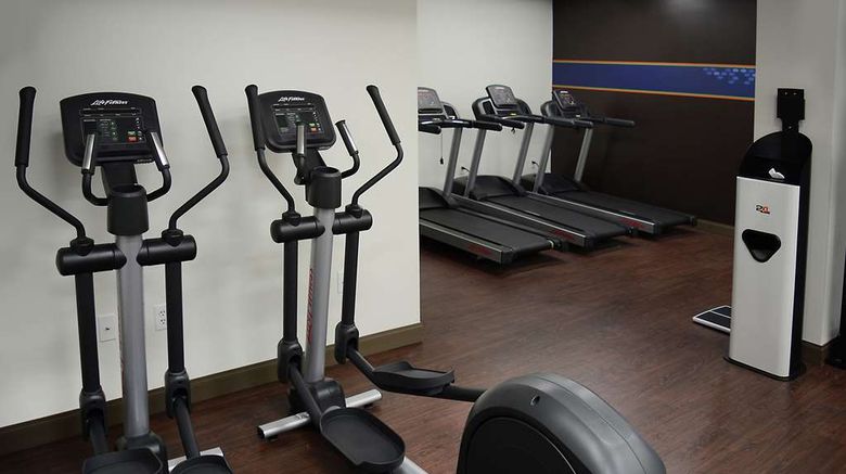 <b>Hampton Inn & Suites Philadelphia/Media Health</b>. Images powered by <a href="https://iceportal.shijigroup.com/" title="IcePortal" target="_blank">IcePortal</a>.