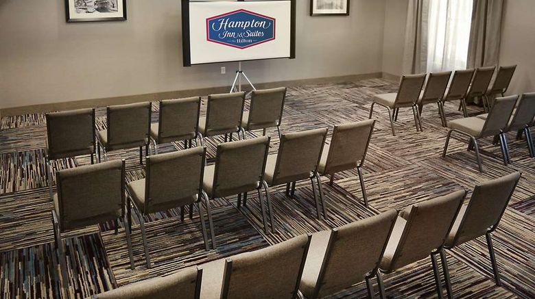 <b>Hampton Inn & Suites Philadelphia/Media Meeting</b>. Images powered by <a href="https://iceportal.shijigroup.com/" title="IcePortal" target="_blank">IcePortal</a>.