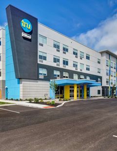 Tru by Hilton Syracuse-Camillus