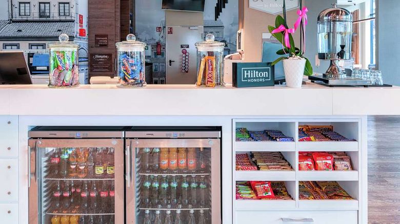 <b>Hampton by Hilton Warsaw Mokotow Restaurant</b>. Images powered by <a href="https://iceportal.shijigroup.com/" title="IcePortal" target="_blank">IcePortal</a>.