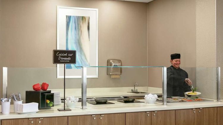 Embassy Suites by Hilton Montreal Arpt Restaurant