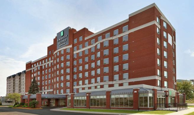 Embassy Suites by Hilton Montreal Arpt Exterior