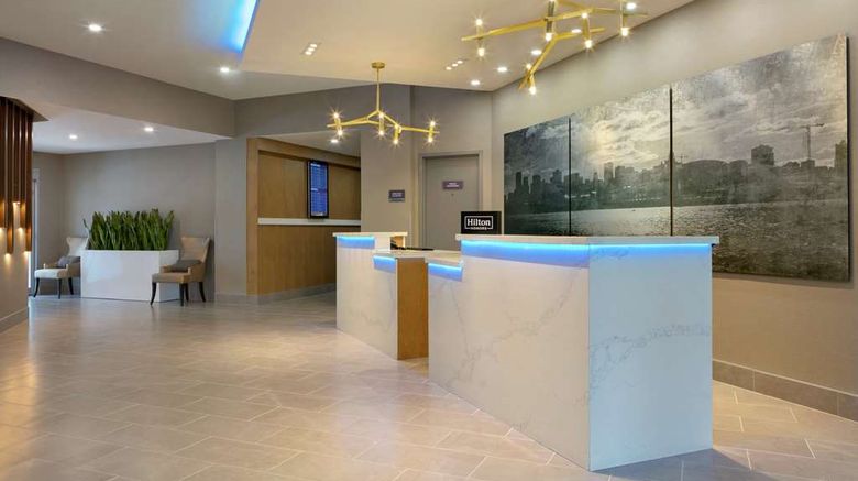 <b>Embassy Suites by Hilton Montreal Arpt Lobby</b>. Images powered by <a href="https://iceportal.shijigroup.com/" title="IcePortal" target="_blank">IcePortal</a>.