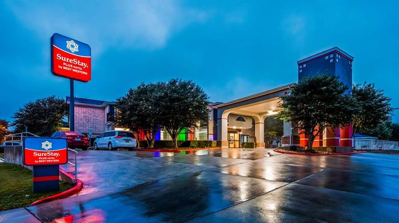 <b>SureStay Plus Hotel San Antonio Airport Exterior</b>. Images powered by <a href="https://iceportal.shijigroup.com/" title="IcePortal" target="_blank">IcePortal</a>.