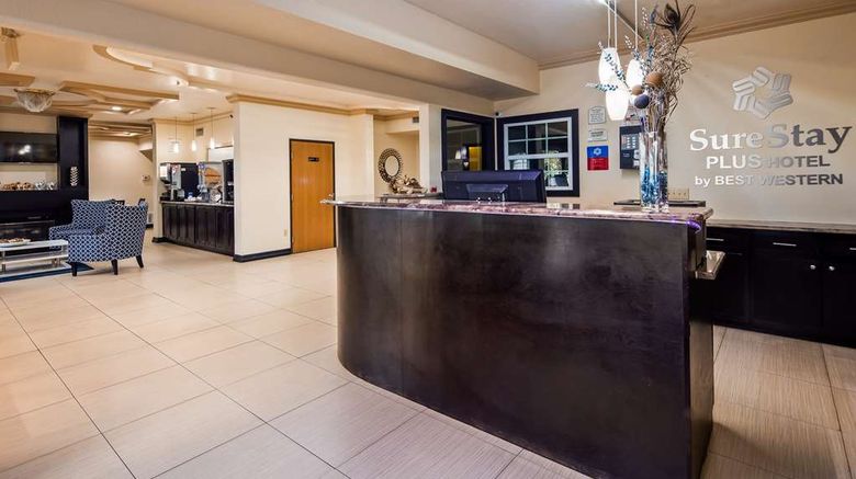 <b>SureStay Plus Hotel San Antonio Airport Lobby</b>. Images powered by <a href="https://iceportal.shijigroup.com/" title="IcePortal" target="_blank">IcePortal</a>.
