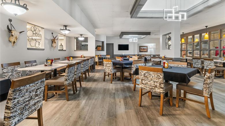 <b>Red Lion Hotel & Conference Cnt Cheyenne Restaurant</b>. Images powered by <a href="https://iceportal.shijigroup.com/" title="IcePortal" target="_blank">IcePortal</a>.