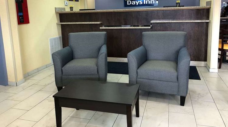 Days Inn by Wyndham Harpers Ferry Lobby