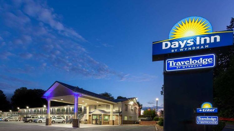 Days Inn by Wyndham Harpers Ferry Exterior