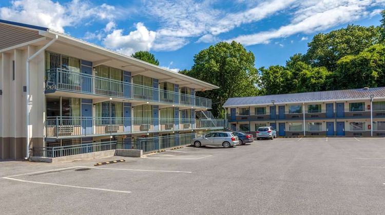 Days Inn by Wyndham Harpers Ferry Exterior