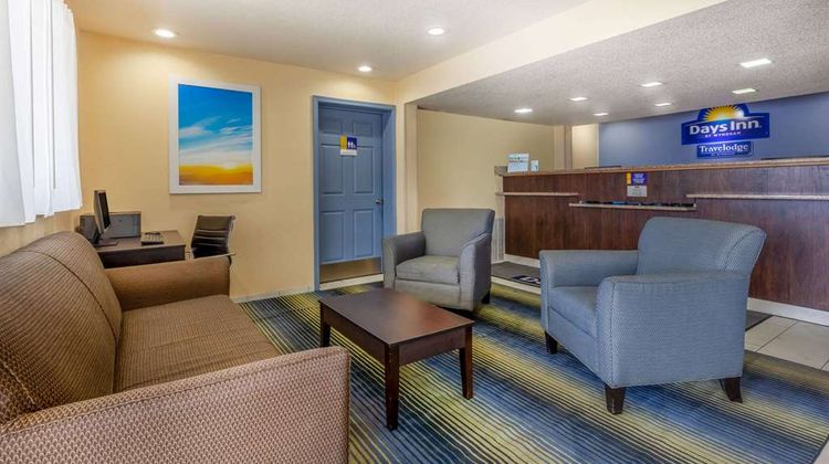 Days Inn by Wyndham Harpers Ferry Lobby