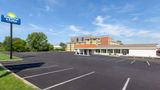 Days Inn & Suites Grand Rapids near Dtwn Exterior