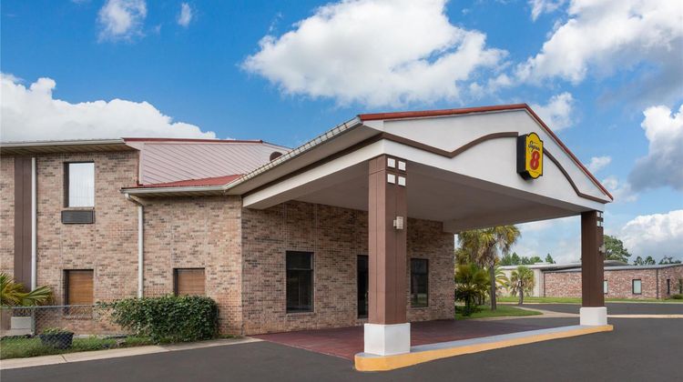 Super 8 Motel Exterior