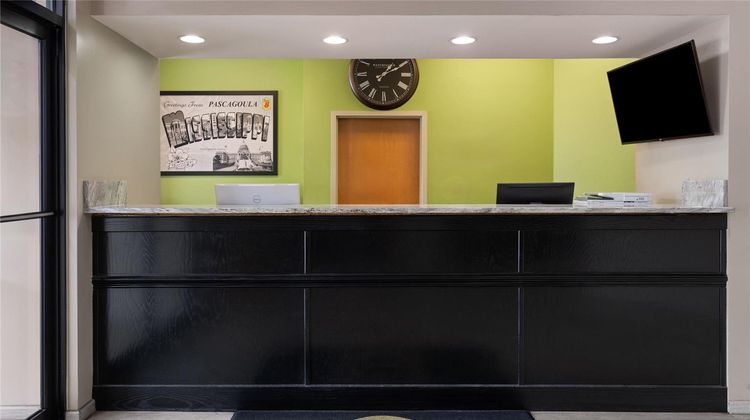 Super 8 Motel Lobby