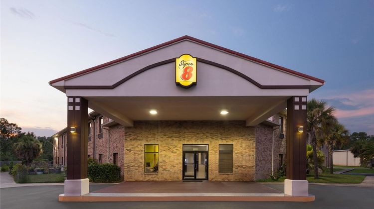 Super 8 Motel Exterior