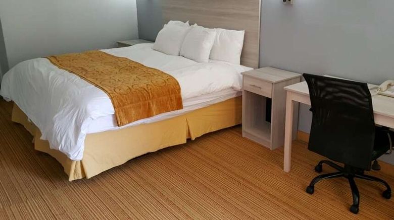 <b>Days Inn Williamsburg Room</b>. Images powered by <a href="https://iceportal.shijigroup.com/" title="IcePortal" target="_blank">IcePortal</a>.