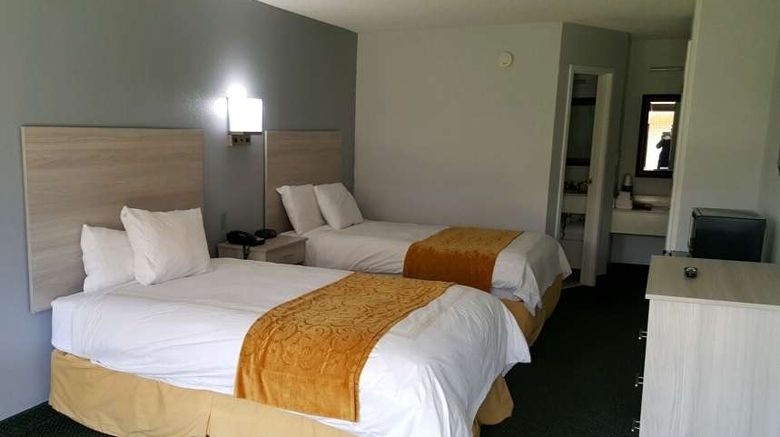 <b>Days Inn Williamsburg Room</b>. Images powered by <a href="https://iceportal.shijigroup.com/" title="IcePortal" target="_blank">IcePortal</a>.