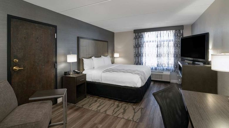 <b>La Quinta Inn & Stes Raleigh Downtown N Room</b>. Images powered by <a href="https://iceportal.shijigroup.com/" title="IcePortal" target="_blank">IcePortal</a>.