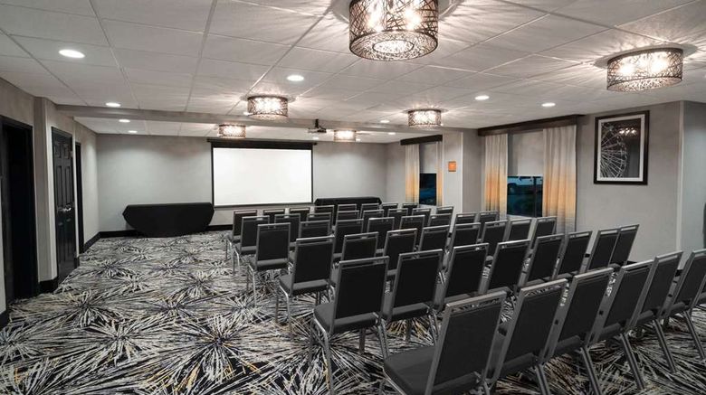 <b>La Quinta Inn & Stes Raleigh Downtown N Meeting</b>. Images powered by <a href="https://iceportal.shijigroup.com/" title="IcePortal" target="_blank">IcePortal</a>.
