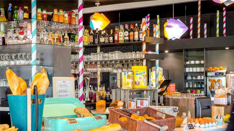 ibis Styles Frejus Saint-Raphael Exterior