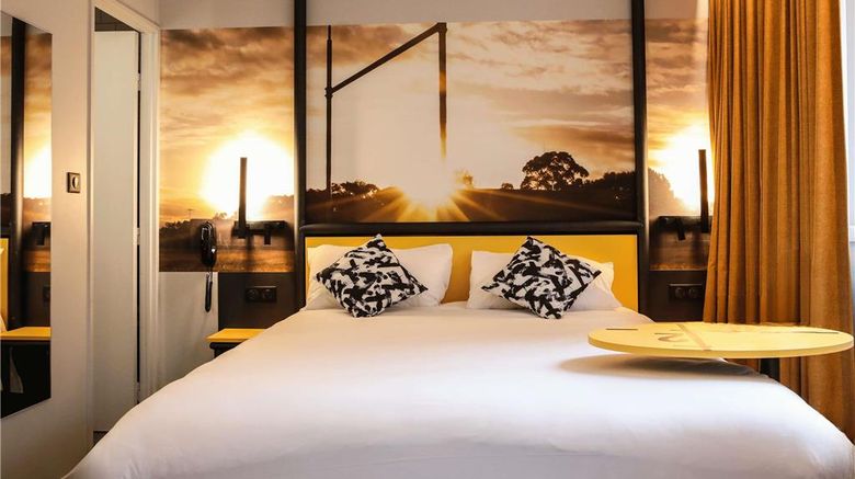 <b>Ibis Styles Clermont-Ferrand Room</b>. Images powered by <a href="https://iceportal.shijigroup.com/" title="IcePortal" target="_blank">IcePortal</a>.