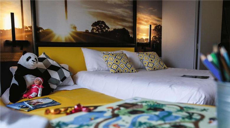 <b>Ibis Styles Clermont-Ferrand Room</b>. Images powered by <a href="https://iceportal.shijigroup.com/" title="IcePortal" target="_blank">IcePortal</a>.