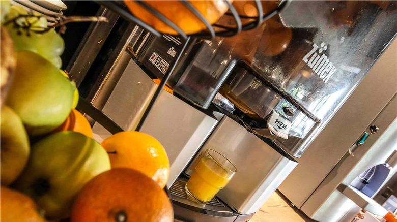 <b>Ibis Styles Clermont-Ferrand Restaurant</b>. Images powered by <a href="https://iceportal.shijigroup.com/" title="IcePortal" target="_blank">IcePortal</a>.