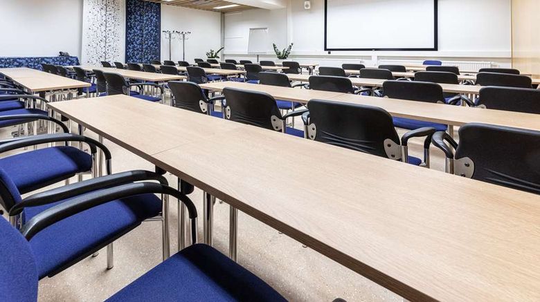 <b>Scandic Oulu Station Meeting</b>. Images powered by <a href="https://iceportal.shijigroup.com/" title="IcePortal" target="_blank">IcePortal</a>.