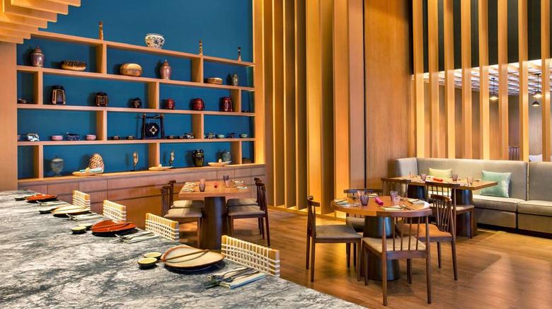 <b>Grand Hyatt Kochi Bolgatty Restaurant</b>. Images powered by <a href="https://iceportal.shijigroup.com/" title="IcePortal" target="_blank">IcePortal</a>.