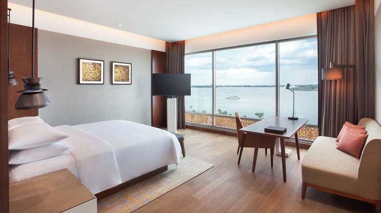 <b>Grand Hyatt Kochi Bolgatty Room</b>. Images powered by <a href="https://iceportal.shijigroup.com/" title="IcePortal" target="_blank">IcePortal</a>.