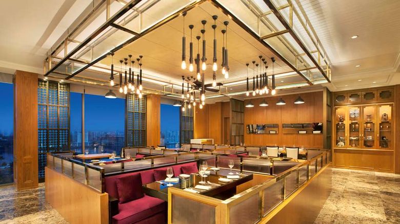 <b>Grand Hyatt Kochi Bolgatty Restaurant</b>. Images powered by <a href="https://iceportal.shijigroup.com/" title="IcePortal" target="_blank">IcePortal</a>.