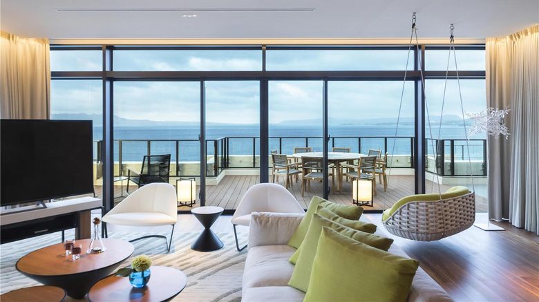 <b>Hyatt Regency Seragaki Island Okinawa Suite</b>. Images powered by <a href="https://iceportal.shijigroup.com/" title="IcePortal" target="_blank">IcePortal</a>.