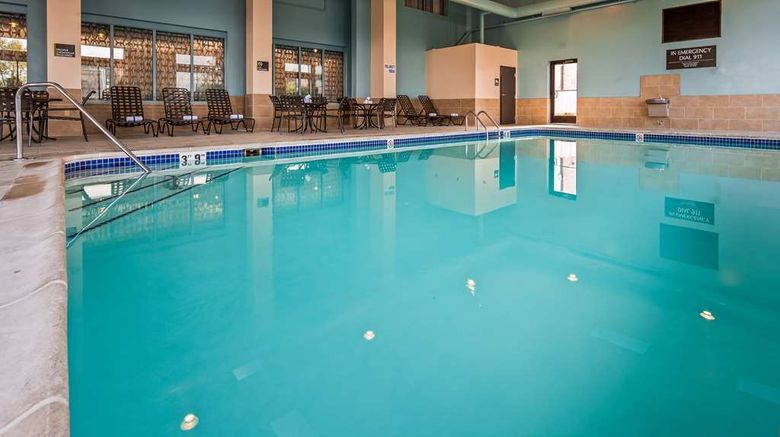 <b>Best Western Warren Hotel Pool</b>. Images powered by <a href="https://iceportal.shijigroup.com/" title="IcePortal" target="_blank">IcePortal</a>.
