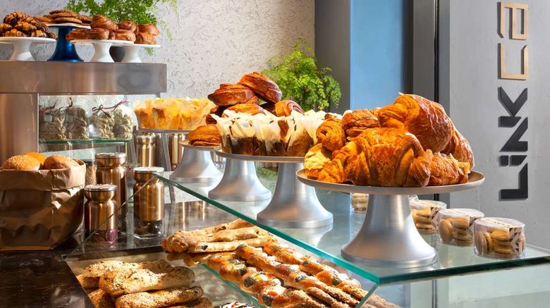 <b>Link hotel & Hub Tel Aviv Restaurant</b>. Images powered by <a href="https://iceportal.shijigroup.com/" title="IcePortal" target="_blank">IcePortal</a>.