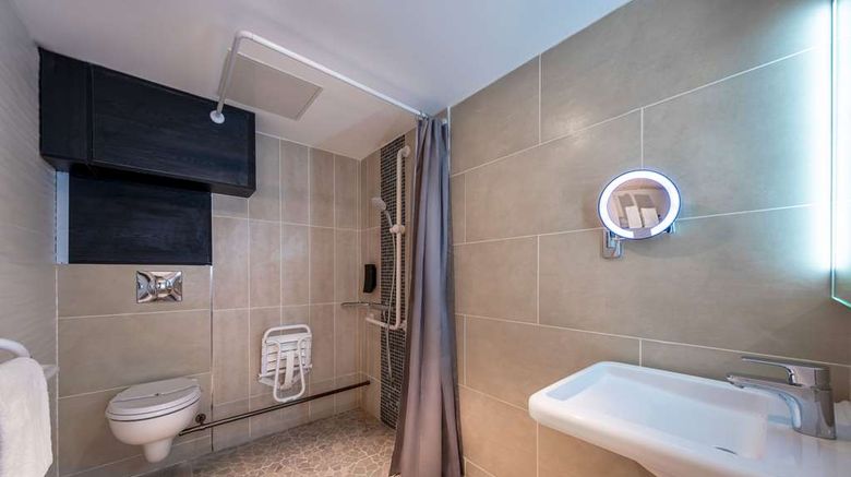 <b>Quality Hotel Toulouse Centre Restaurant</b>. Images powered by <a href="https://iceportal.shijigroup.com/" title="IcePortal" target="_blank">IcePortal</a>.