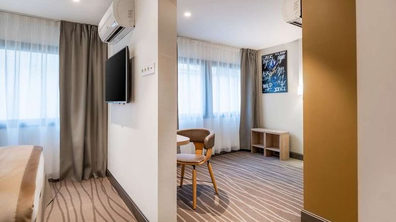 <b>Quality Hotel Toulouse Centre Room</b>. Images powered by <a href="https://iceportal.shijigroup.com/" title="IcePortal" target="_blank">IcePortal</a>.