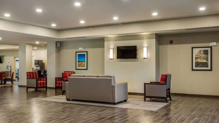 Comfort Suites Brunswick Lobby