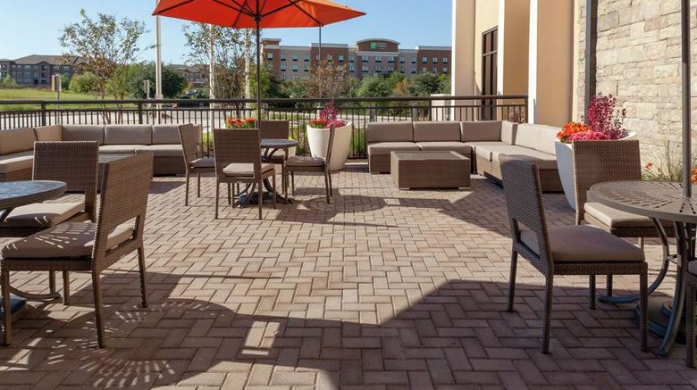 <b>Hilton Garden Inn Waco Exterior</b>. Images powered by <a href="https://iceportal.shijigroup.com/" title="IcePortal" target="_blank">IcePortal</a>.