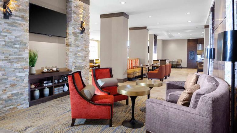 <b>Hilton Garden Inn Waco Lobby</b>. Images powered by <a href="https://iceportal.shijigroup.com/" title="IcePortal" target="_blank">IcePortal</a>.