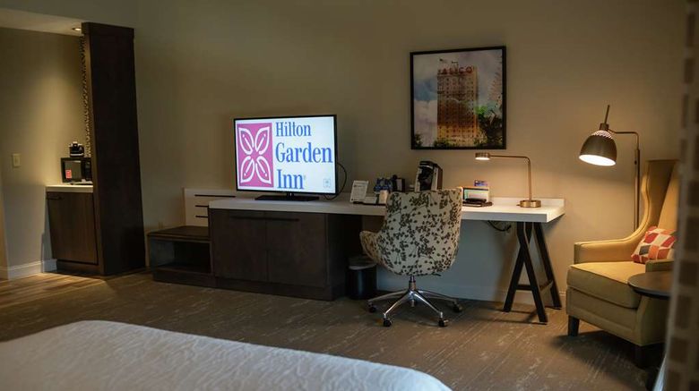 <b>Hilton Garden Inn Waco Room</b>. Images powered by <a href="https://iceportal.shijigroup.com/" title="IcePortal" target="_blank">IcePortal</a>.