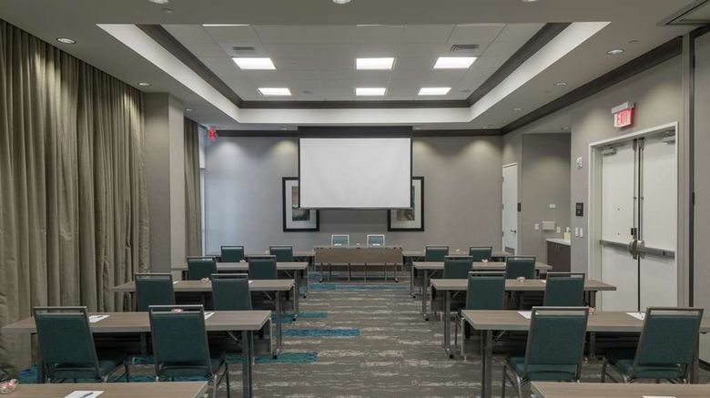 <b>Hampton Inn & Suites Asheville Biltmore Meeting</b>. Images powered by <a href="https://iceportal.shijigroup.com/" title="IcePortal" target="_blank">IcePortal</a>.