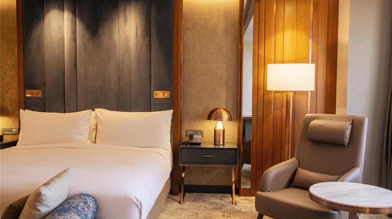 <b>Hilton Istanbul Maslak Room</b>. Images powered by <a href="https://iceportal.shijigroup.com/" title="IcePortal" target="_blank">IcePortal</a>.