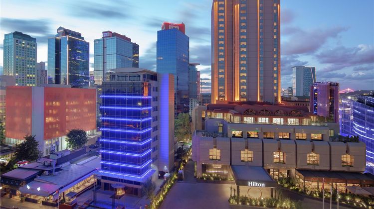 Hilton Istanbul Maslak Exterior