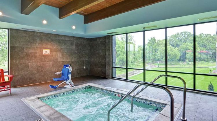 Home2 Suites by Hilton Mayo Clinic Area Pool