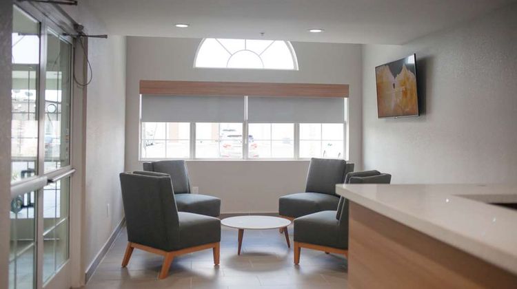 Microtel Inn & Suites by Wyndham Lobby